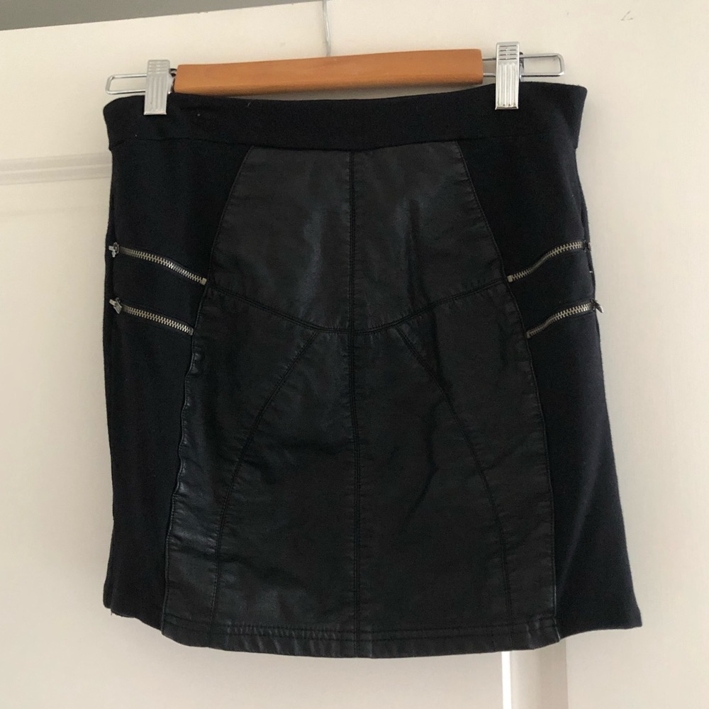 Mini skirt.